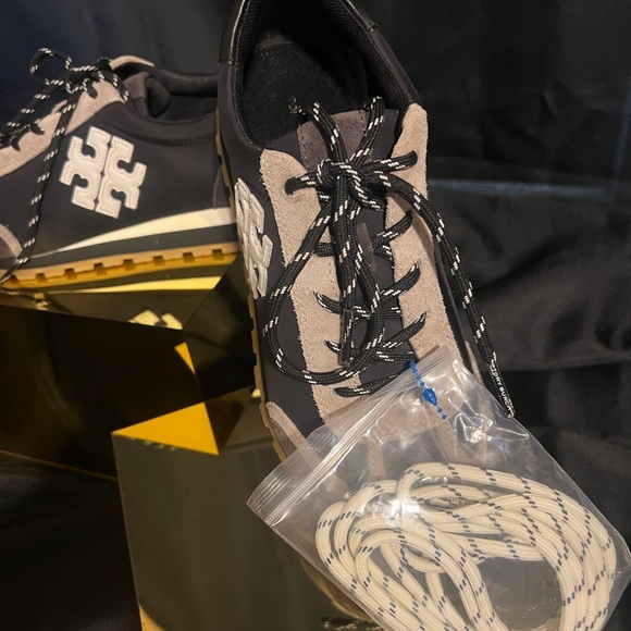 Tory Burch Good Luck Trainer Sneakers in Black and Gray size 8 NEW - Picture 3 of 12